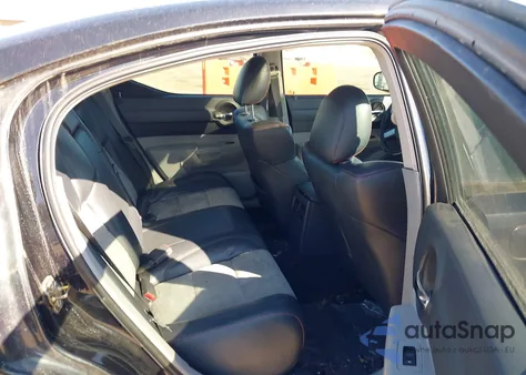 2006 Dodge Charger Srt8 z USA, uszkodzony, nr VIN 2B3KA73W66H276638